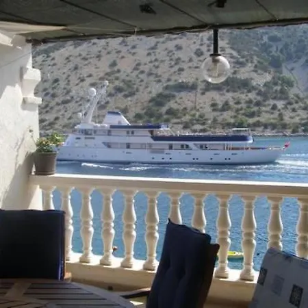 Carmen Mit Blick Auf Wasser By Interhome